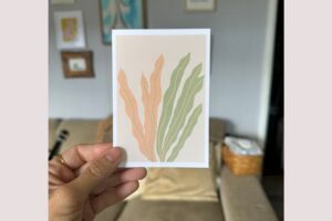 Seaweed card cream background
